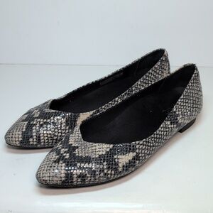 Vionic Cabollo snake embossed ballet Flat womans size 8 EU 39